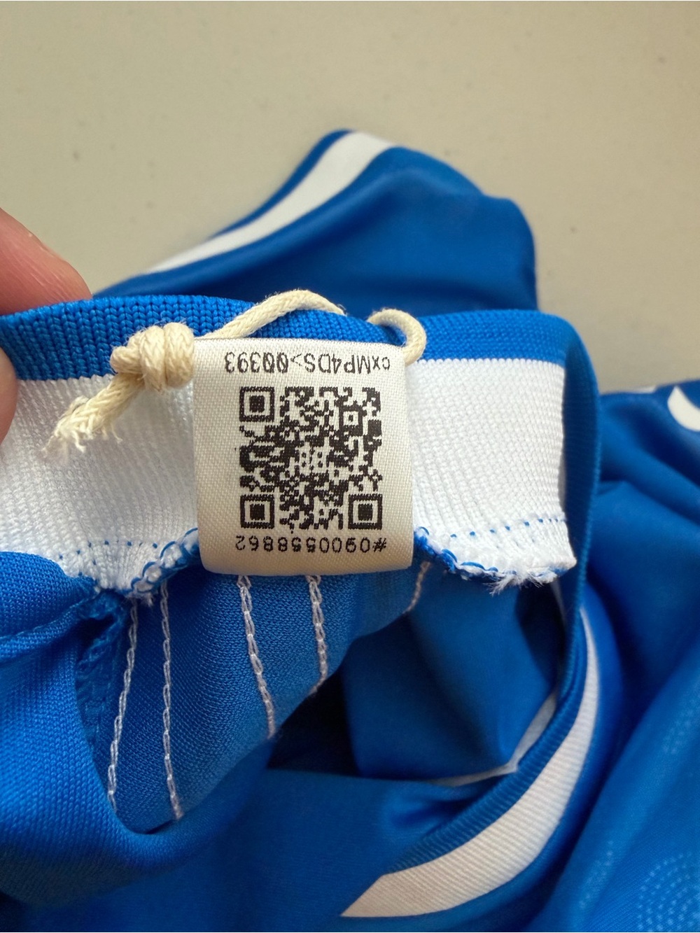 Adidas Real Madrid Cropped Soccer Jersey World Cup Ronaldo Women’s Size Large - Picture 9 of 10
